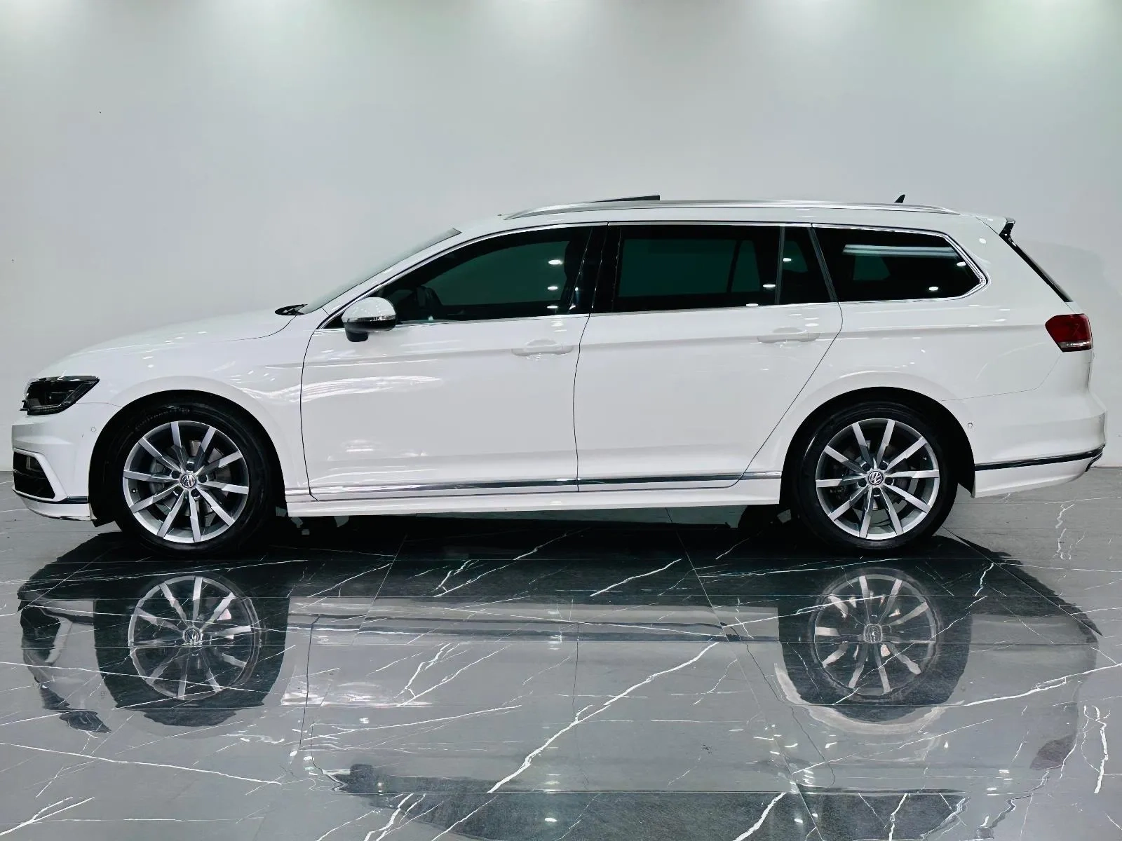 Volkswagen-Passat-132TSI Comfortline