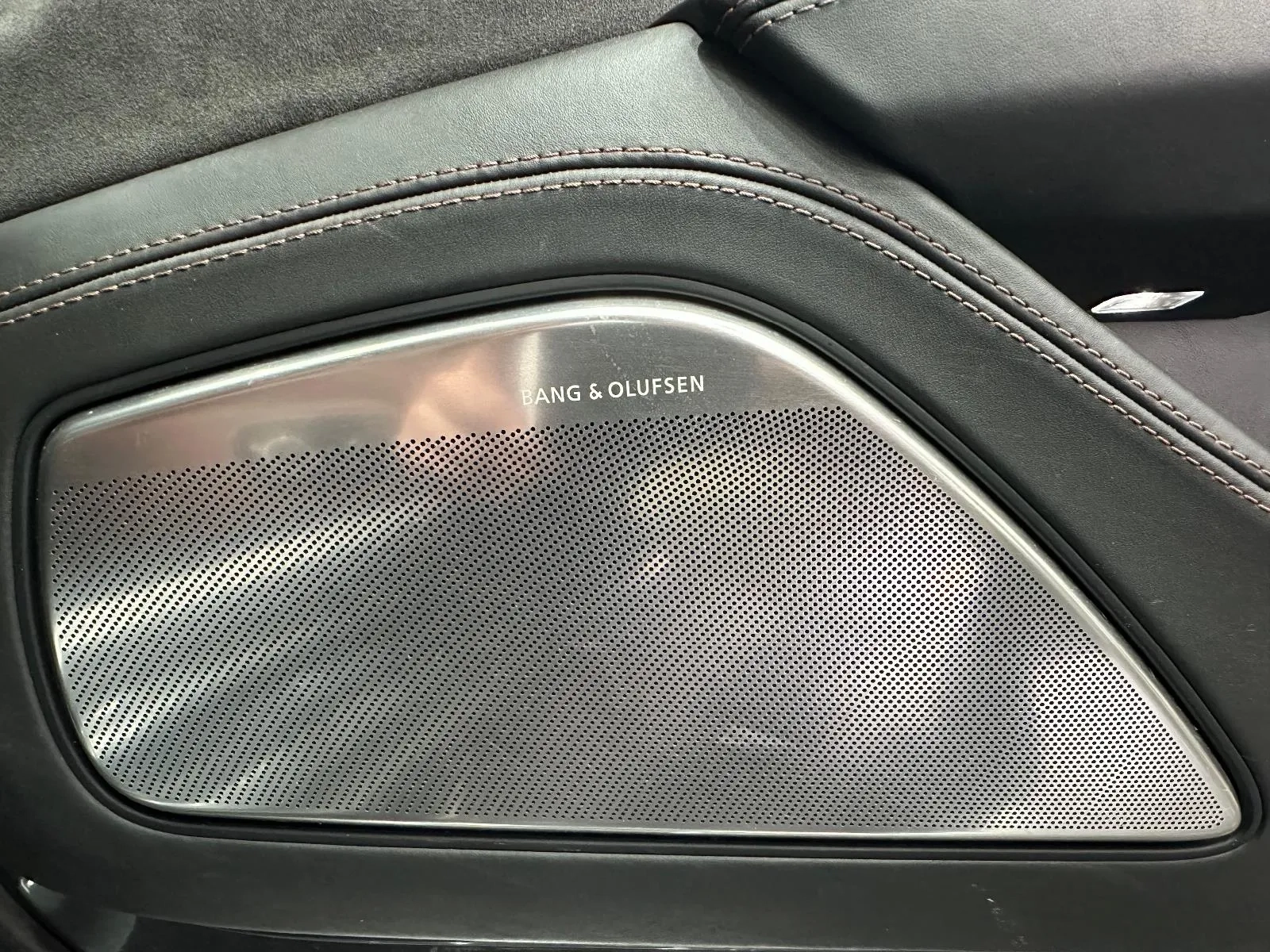 Audi-S8-