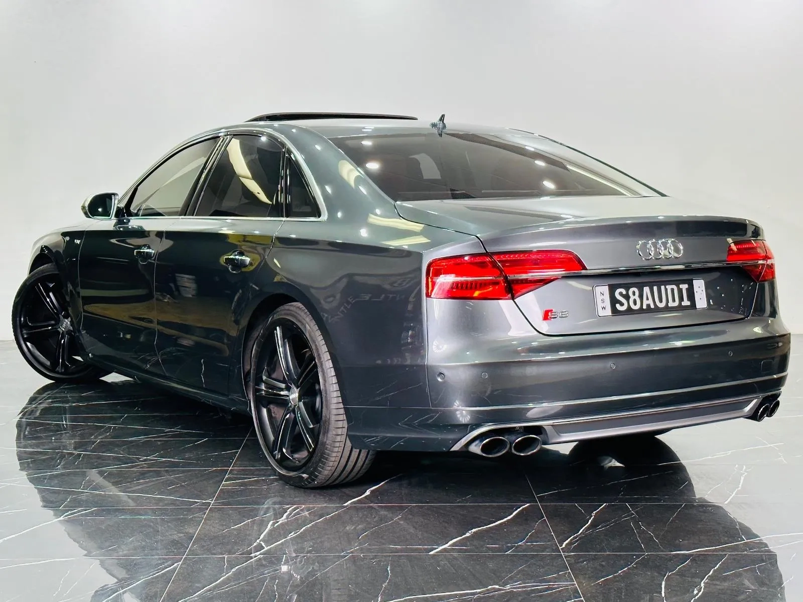 Audi-S8-