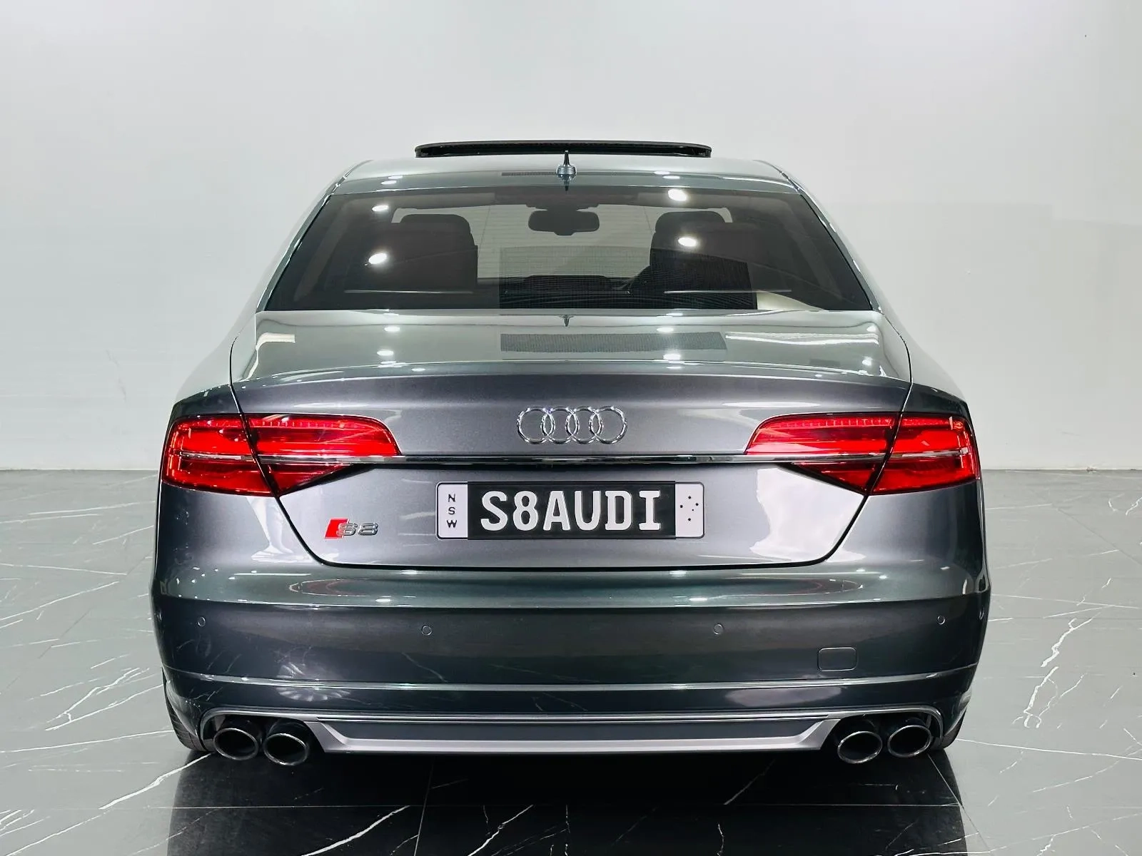Audi-S8-