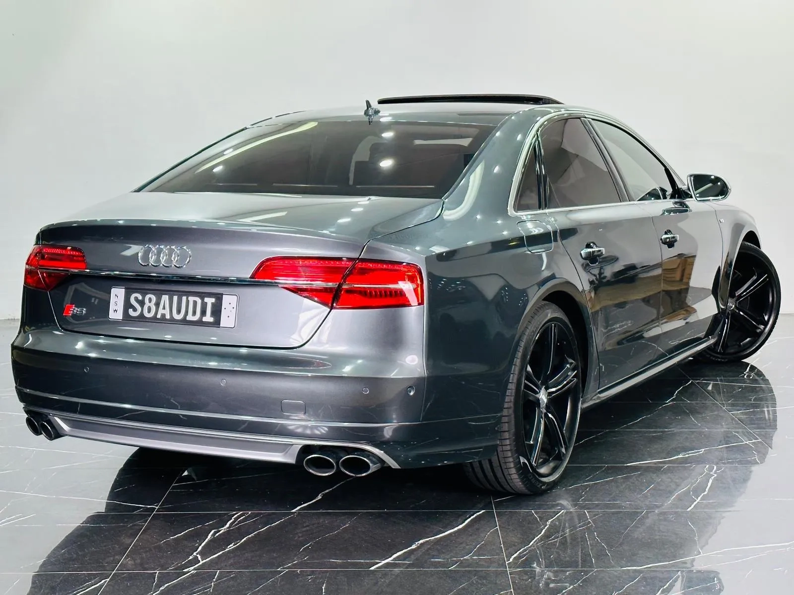 Audi-S8-